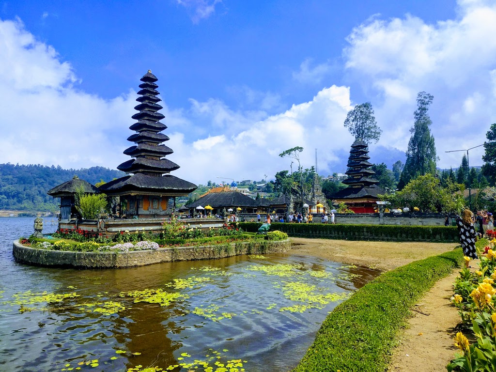 luxury villas in Bali